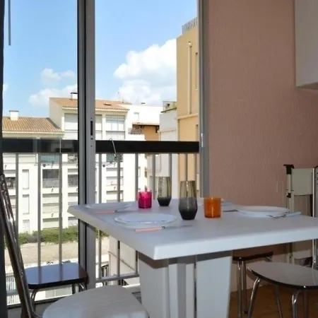 Cap D'agde, 1 Piece, 4 Personnes - Fr-1-249-238 *